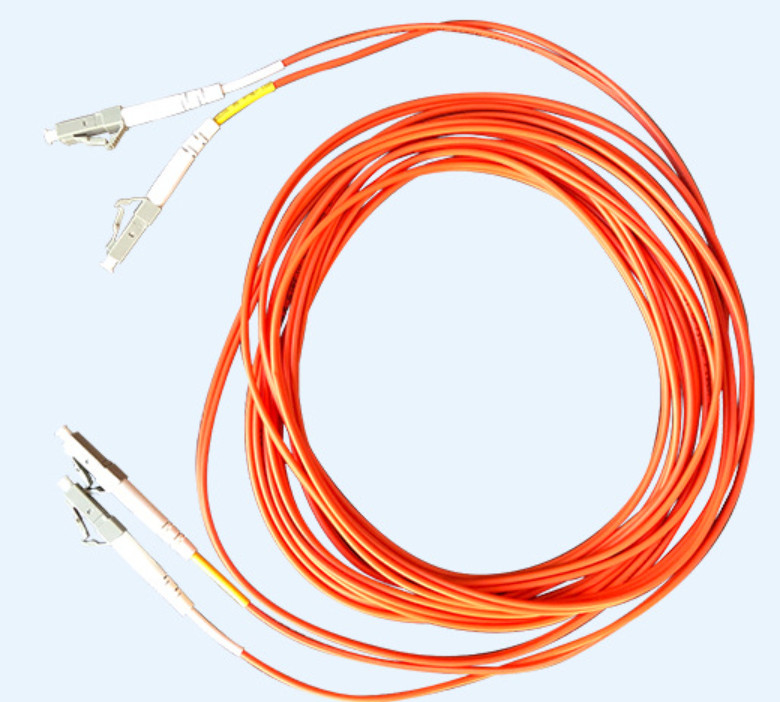 PVC con varios modos de funcionamiento a dos caras del SC LC 50/125 LSZH del cordón de remiendo de la fibra óptica de 2.0m m 3.0m m OM2