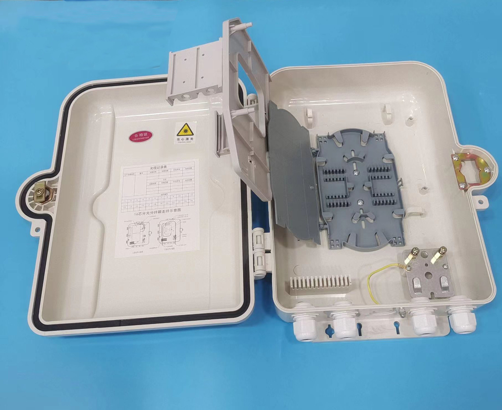 Puerto al aire libre ODB ODP de la caja 16 de la terminación de la fibra del ABS del soporte de la pared para FTTH