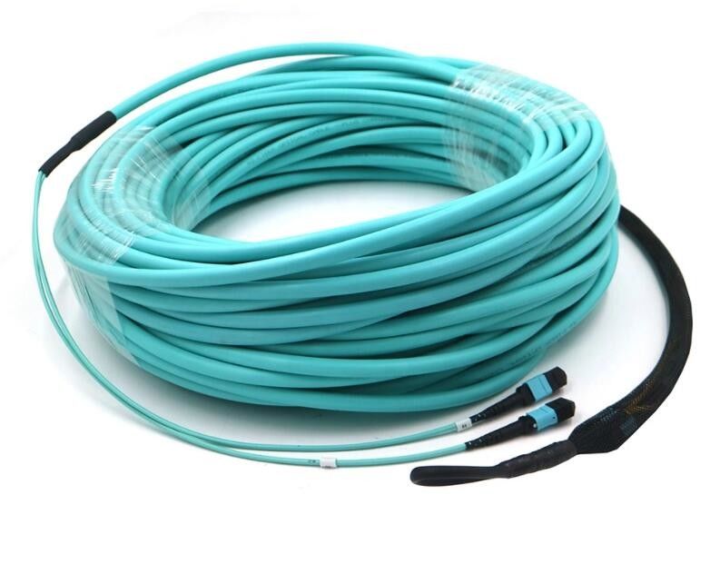 Fibra óptica MPO, MPO de la base OM4 24 al cable de MPO con el ojo de tracción