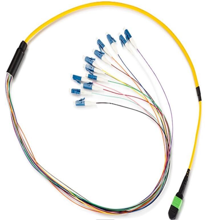 MTP al cable del remiendo del LC MPO, base del cable de fribra óptica 12 del PVC MPO del diámetro 0.9m m