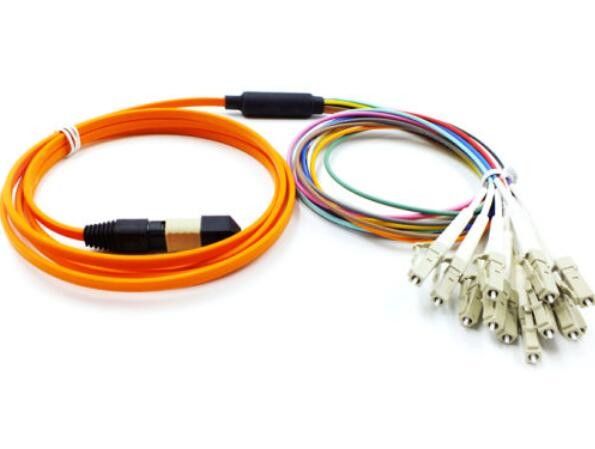Fibra óptica con varios modos de funcionamiento MPO 0.9m m MPO al cable del LC con pérdida de vuelta 55dB