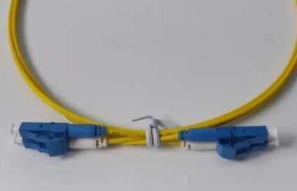 Bota amarilla del cortocircuito del cordón de remiendo de la fibra óptica del SC LC ALREDEDOR de DX