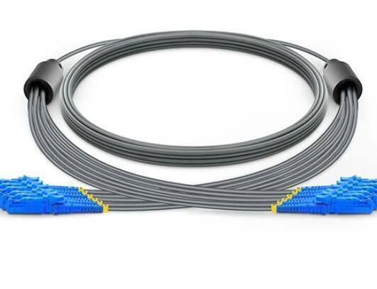 Base acorazada OS2 E2000 del cable 6 del remiendo de la fibra óptica a la alta densidad del solo modo E2000