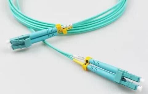 cordón de remiendo de la fibra con varios modos de funcionamiento de 2.0m m, aguamarina del cordón de remiendo del LC LC Om3