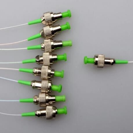 Tipo de acero inoxidable del tubo del divisor 0.9m m G657A del cable de fribra óptica de FC APC