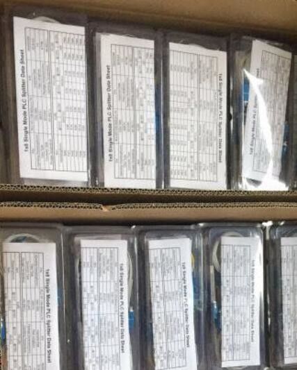 Divisor el 1m de fibra óptica del acoplador 0.9m m de la fibra óptica del LC UPC 1*2 FBT