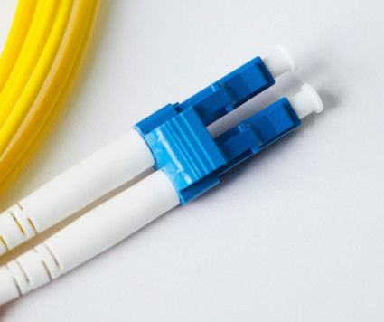 duplex SM LC del cordón de remiendo de la fibra óptica de 3.0m m G652D G657A a FC