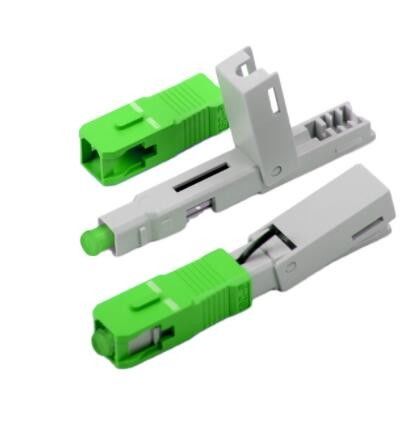 conector de cable rápido de descenso del IEC FTTH del conector de la fibra del SC APC del cable de 0.9m m